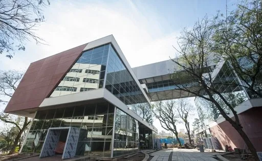 Prédio do Tecnopuc, parque tecnológico da PUCRS em Porto Alegre